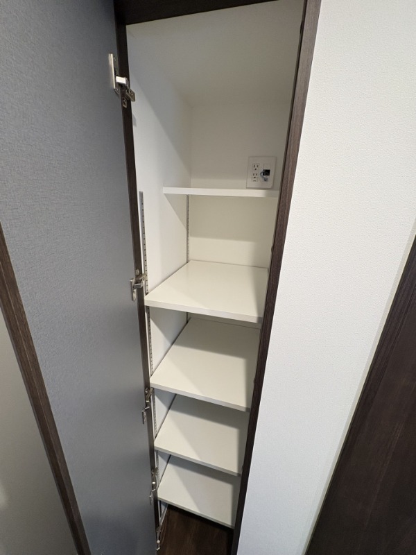 ＬＯＣ’Ｓ　ＭＵＳＡＳＨＩＮＡＫＡＨＡＲＡ3階 収納