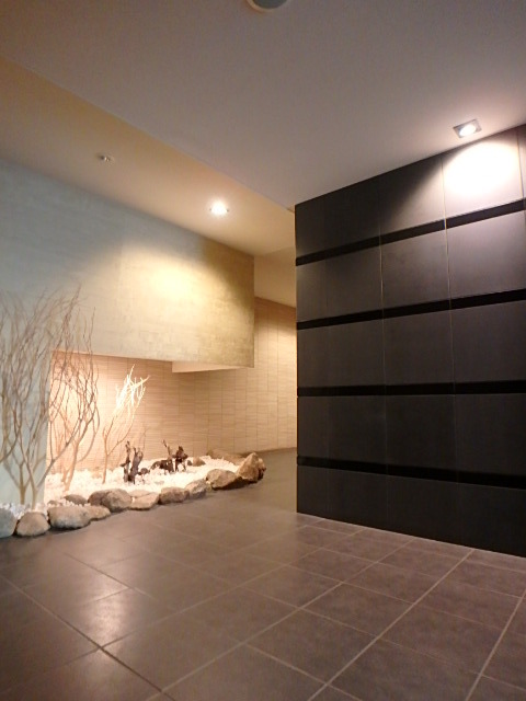 セレニティコート虎ノ門7階 ゆとりのあるロビーです