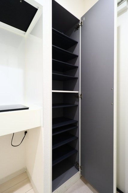 クレシア青戸 靴入