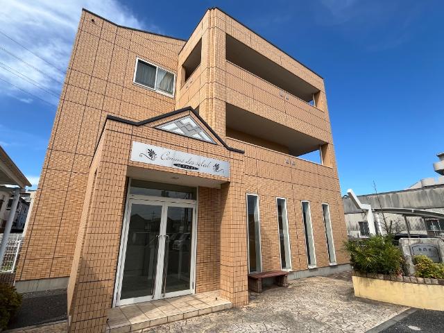 コムデソレイユ 外観写真（昼）