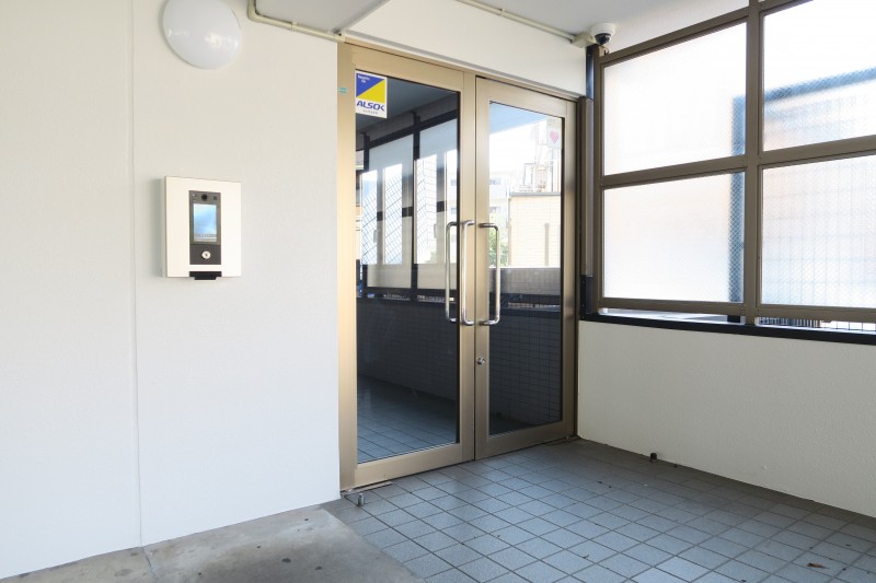 ブルームライフ市川2階 エントランス