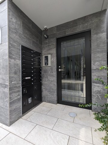 エルファーロ駒沢公園Ⅱ エントランス