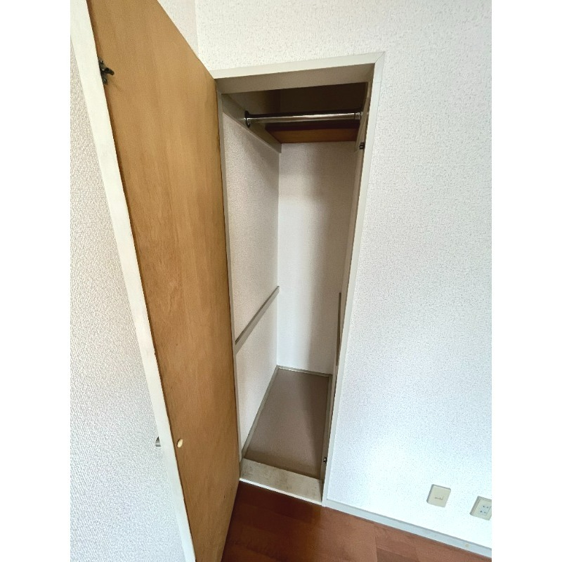 レオパレス茅ヶ崎第一 収納