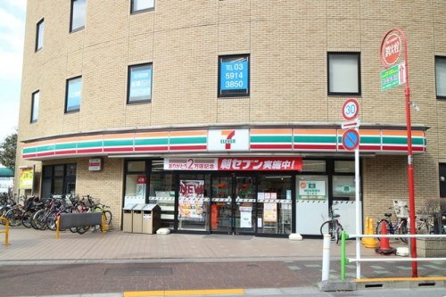 ＨＹＨ ＴＥＲＲＡＣＥ 【コンビニエンスストア】セブンイレブン 板橋小豆沢3丁目店まで421ｍ