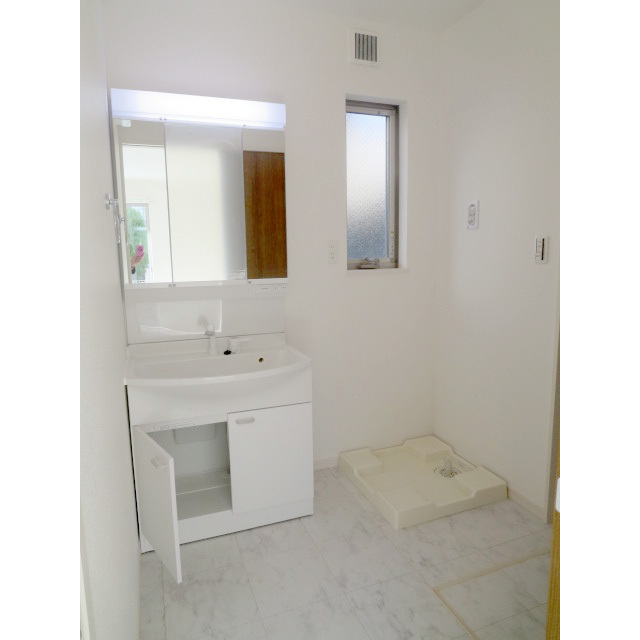 GRANDEUR深沢 使いやすい深型ボウル洗面