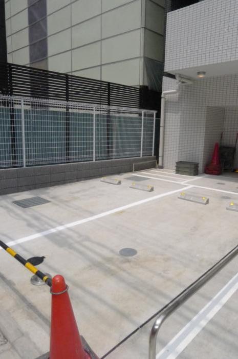 グランドコンシェルジュ蒲田 駐車場