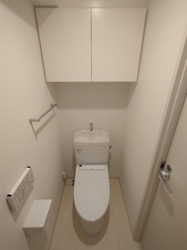 クレイシア立川6階 トイレ