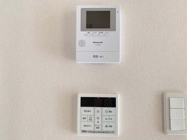 キャトルセゾン105号室 カメラ付インターホン