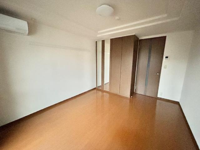 ソレイユ御幸305号室 洋室