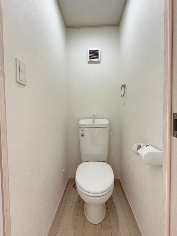 ドマーニ扇1階 トイレ