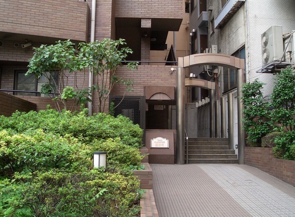 日神パレステージ西麻布1105号室 エントランス