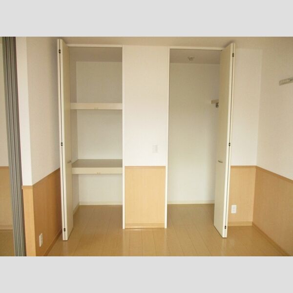グランメールⅡ105号室 収納