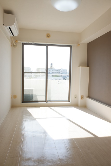 ジョイフル目黒洗足508号室 リビング