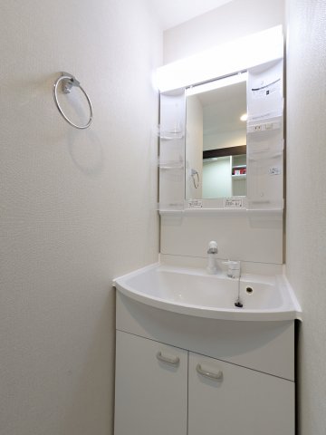 エイチワイコネクト東大泉0205号室 洗面