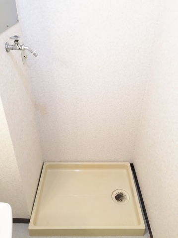 サンヒルズ東戸塚 洗濯機置場