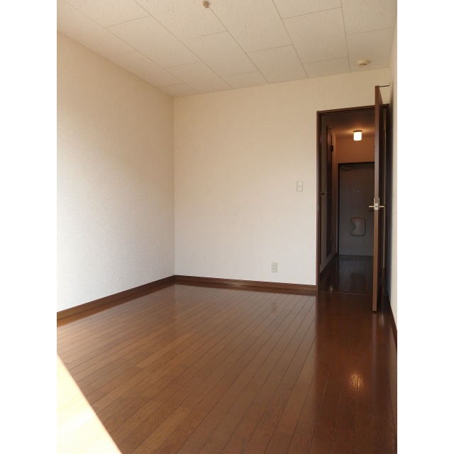 プレジール I101号室 内観