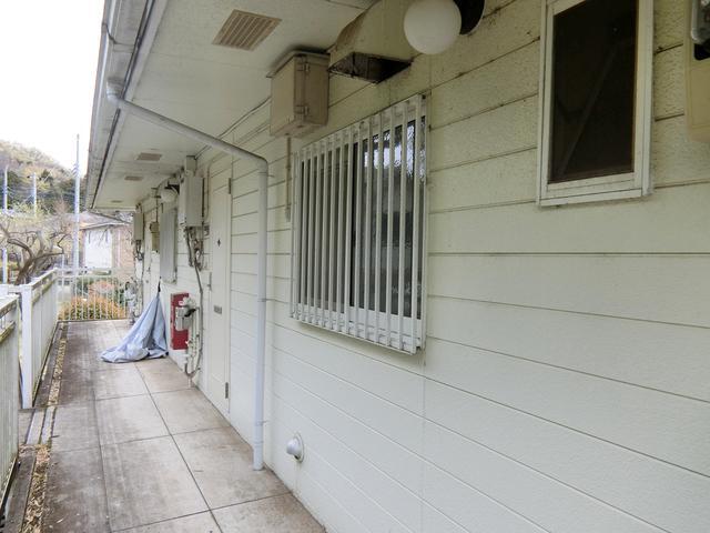 サンハイツ磯部1階 共用廊下