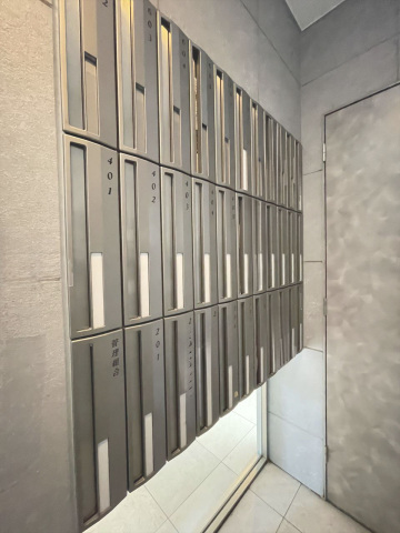 スカイコート板橋弐番館201号室 メールボックス