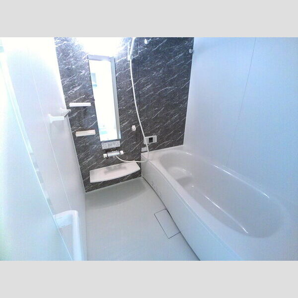 アウローラスズキ 浴室乾燥機と追い焚き機能が付いた一坪風呂