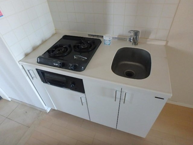 ＣＡＬＭ．ＫＯＩＷＡ　ＷＥＳＴ システムキッチン（2口ガスコンロ・グリル付）