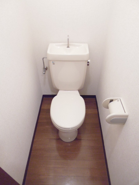 パラシオン田中0203号室 トイレ