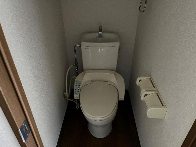 ロズウェルシブヤ シャワー付トイレ