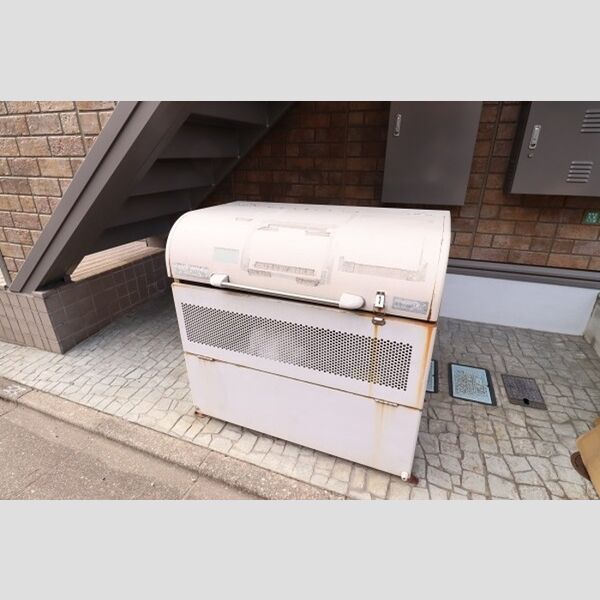 モードスタディ201号室 敷地内ゴミBOX