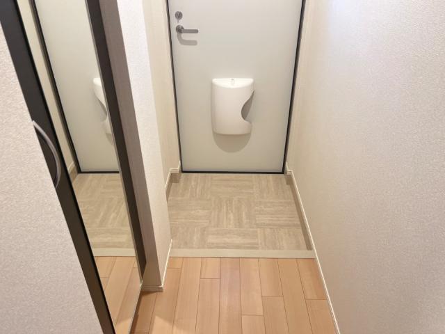 サウザンドリーフ202号室 玄関