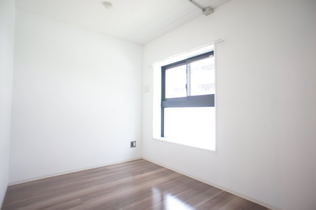 アールリエット津田沼0404号室 スタンダードな洋室です