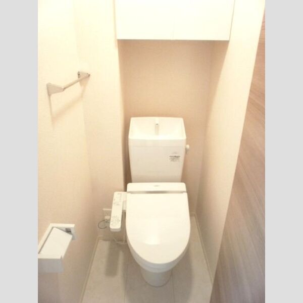 SJⅢ103e号室 温水洗浄暖房便座付き☆