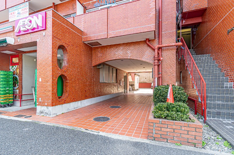 ライオンズマンション西横浜第1 エントランス