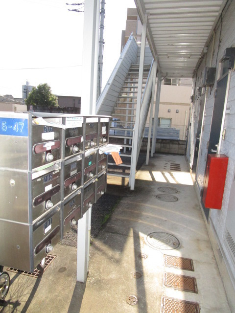 クレストルーム2階 エントランス