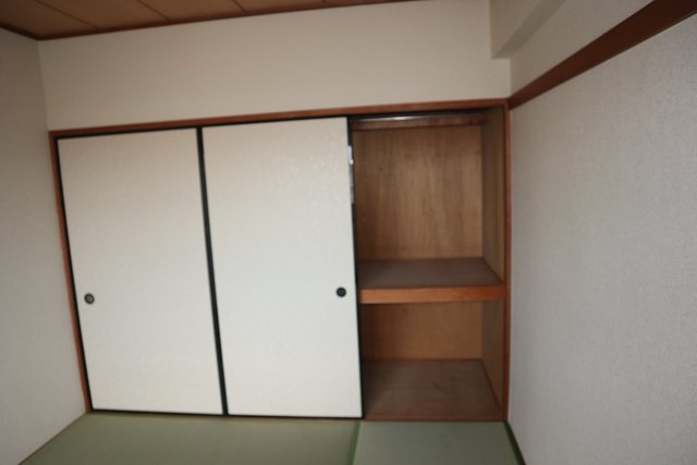 エーデルローゼン 収納