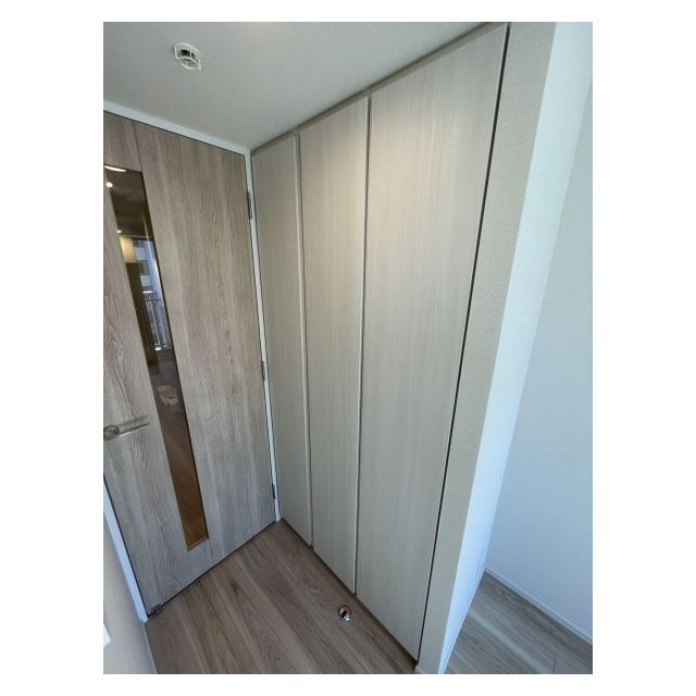 ブランシエスタ横浜高島町0701号室 リビング