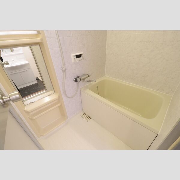 グランシャリオ大宮203号室 バスルーム