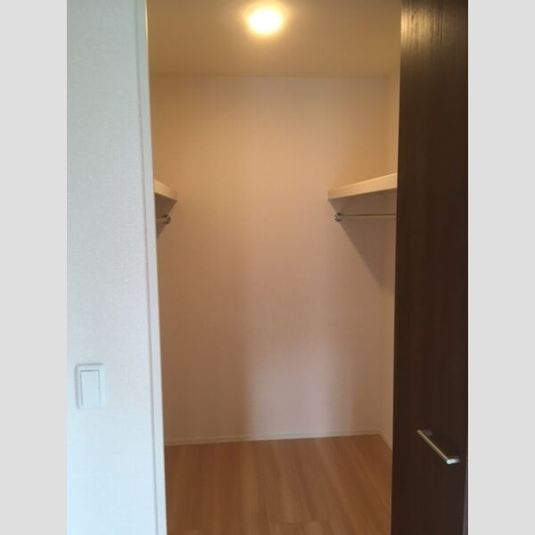 グレイスレジデンス中央 ウォークインクローゼット