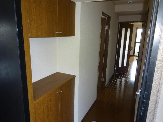 ルミナス成城301号室 玄関（イメージ）