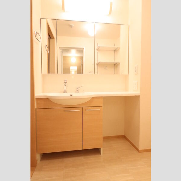 エスカーサ 洗髪洗面化粧台