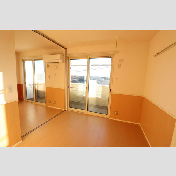 シャトレーウエスト明神302号室 洋室