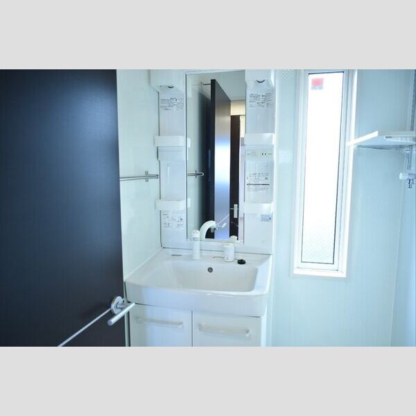 クレスト登戸 洗面室