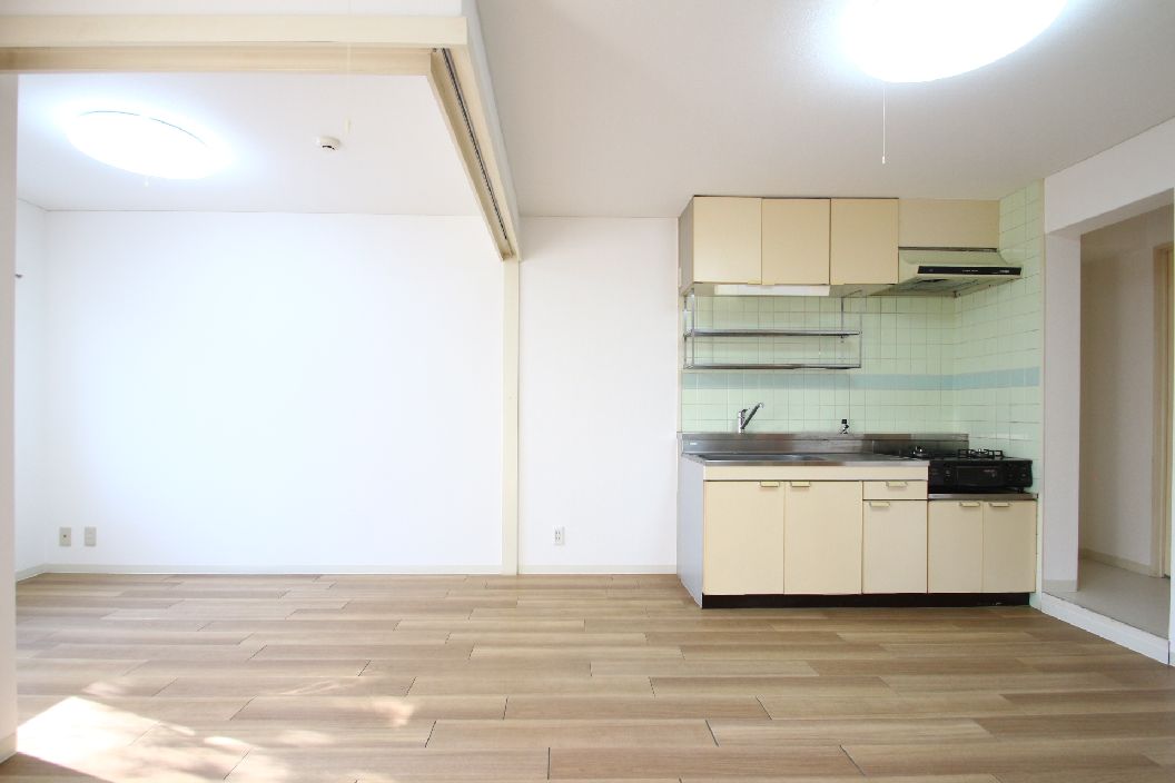 フィオリーシェ大宮302号室 キッチン