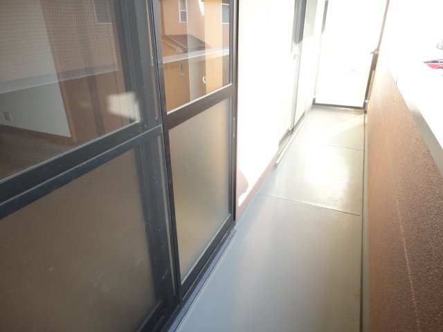 ガーデンヒルズNAKAYAMA壱番館202号室 ベランダ
