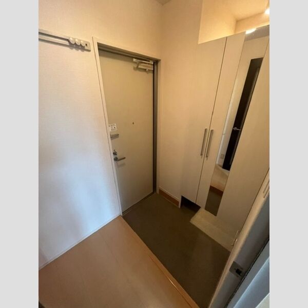 メゾン グリーンヒル102号室 玄関