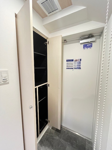 レジディア桜上水 玄関