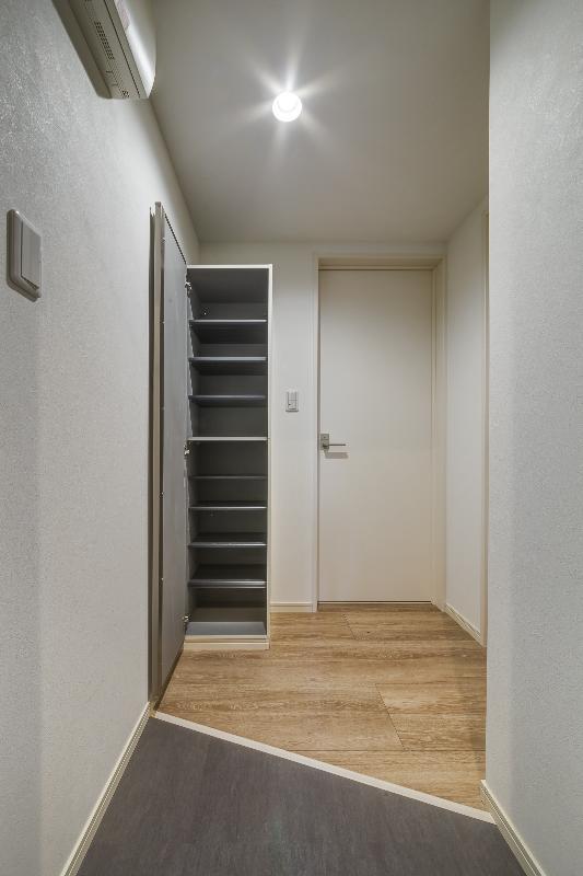 ＥＬＭ　ＶＩＳＴＡ　Ｂ 玄関