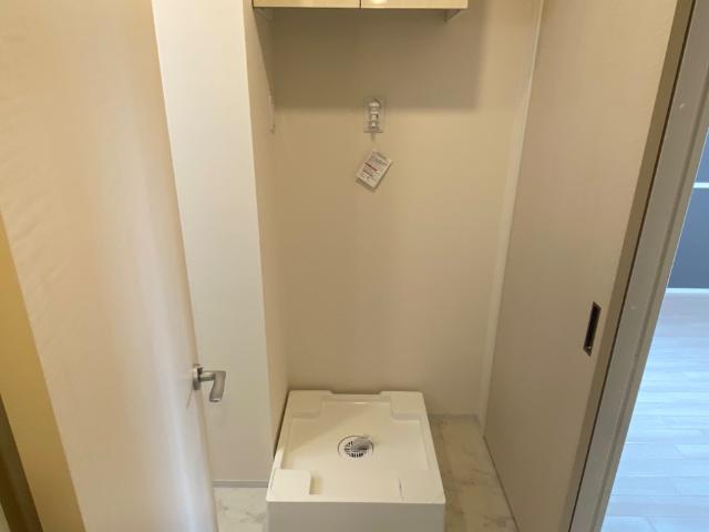 ソラーレ市川202号室 洗濯機置場