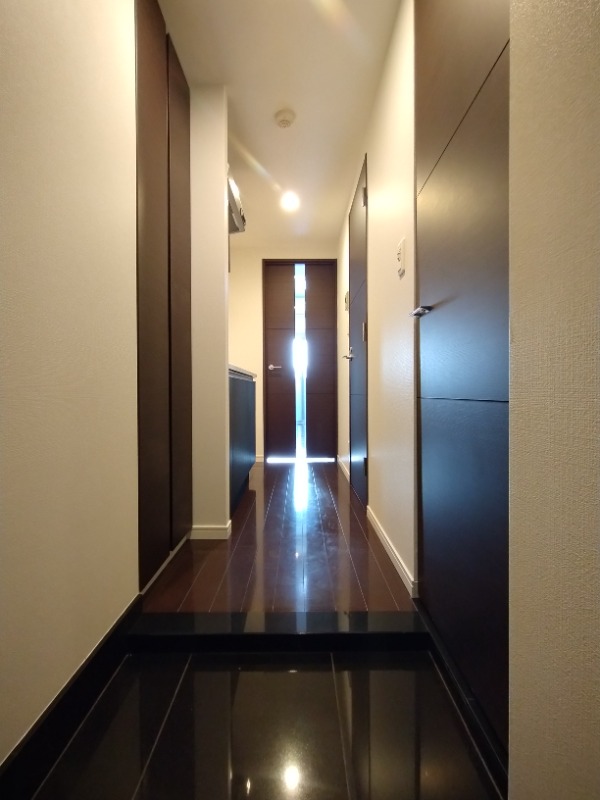 クレイシア新横浜 玄関