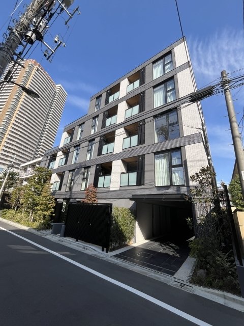 ジオ市谷仲之町5階 外観