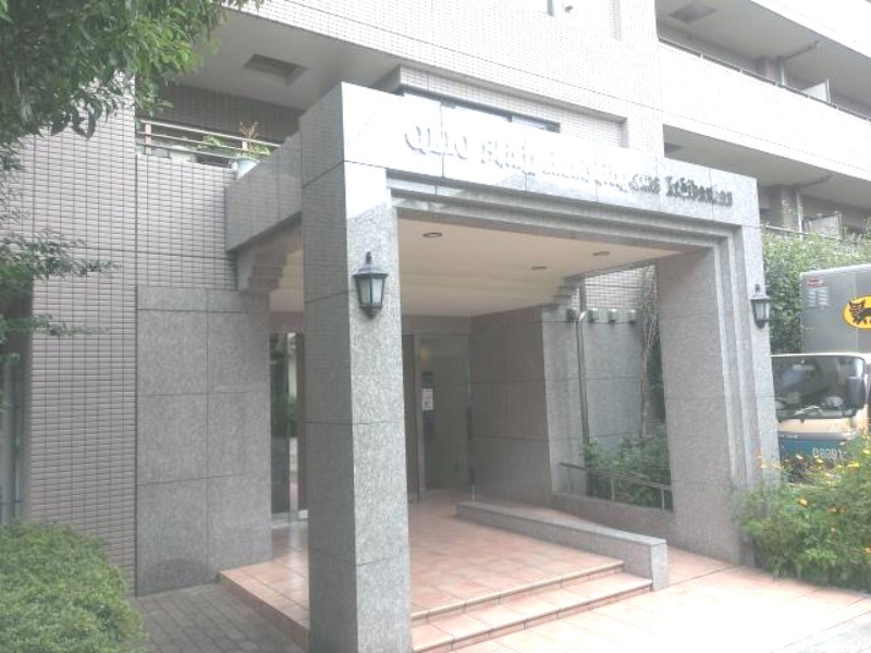 クリオ新宿西戸山壱番館 エントランス