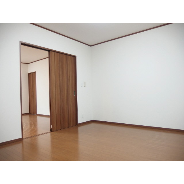 アムール ネージュ 弐番館 内観